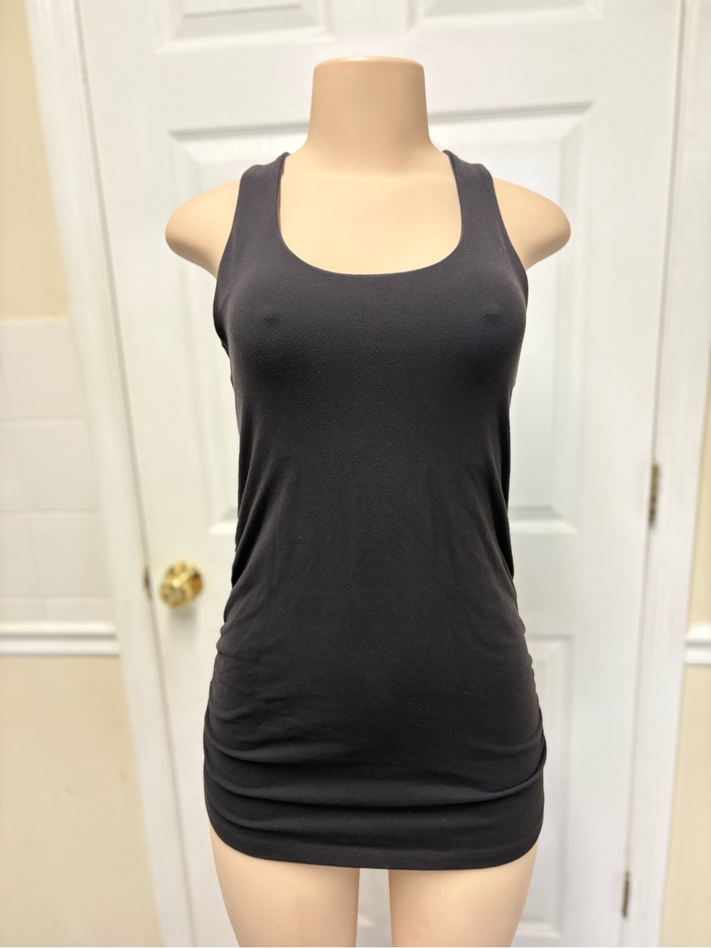 Beyond Yoga Beyond the Bump Maternity Tank Top M Black Built In Bra Ruched